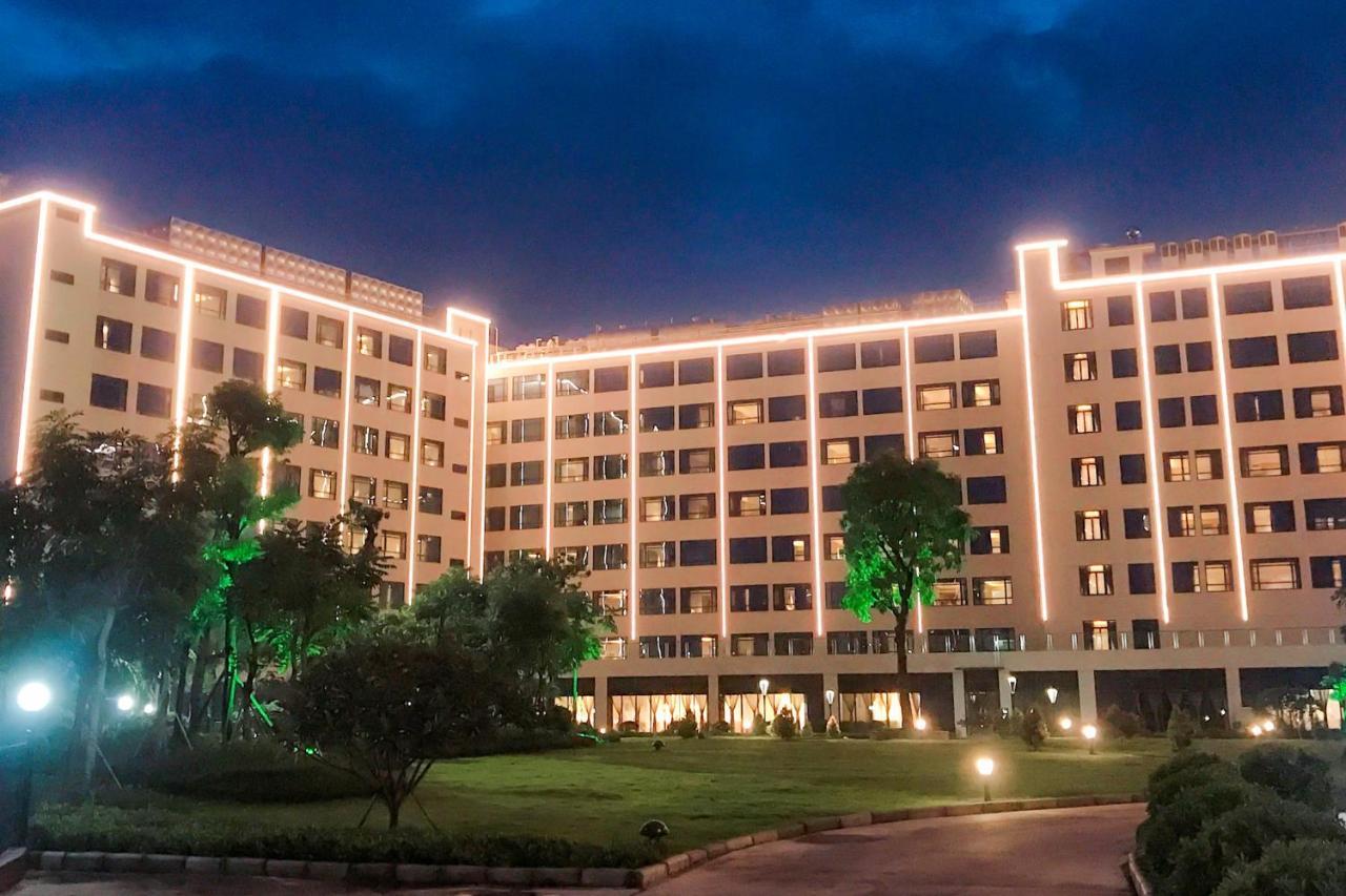 Guangzhou Southern Airlines Pearl Airport Hotel- Free Shuttle Bus To Airport Экстерьер фото